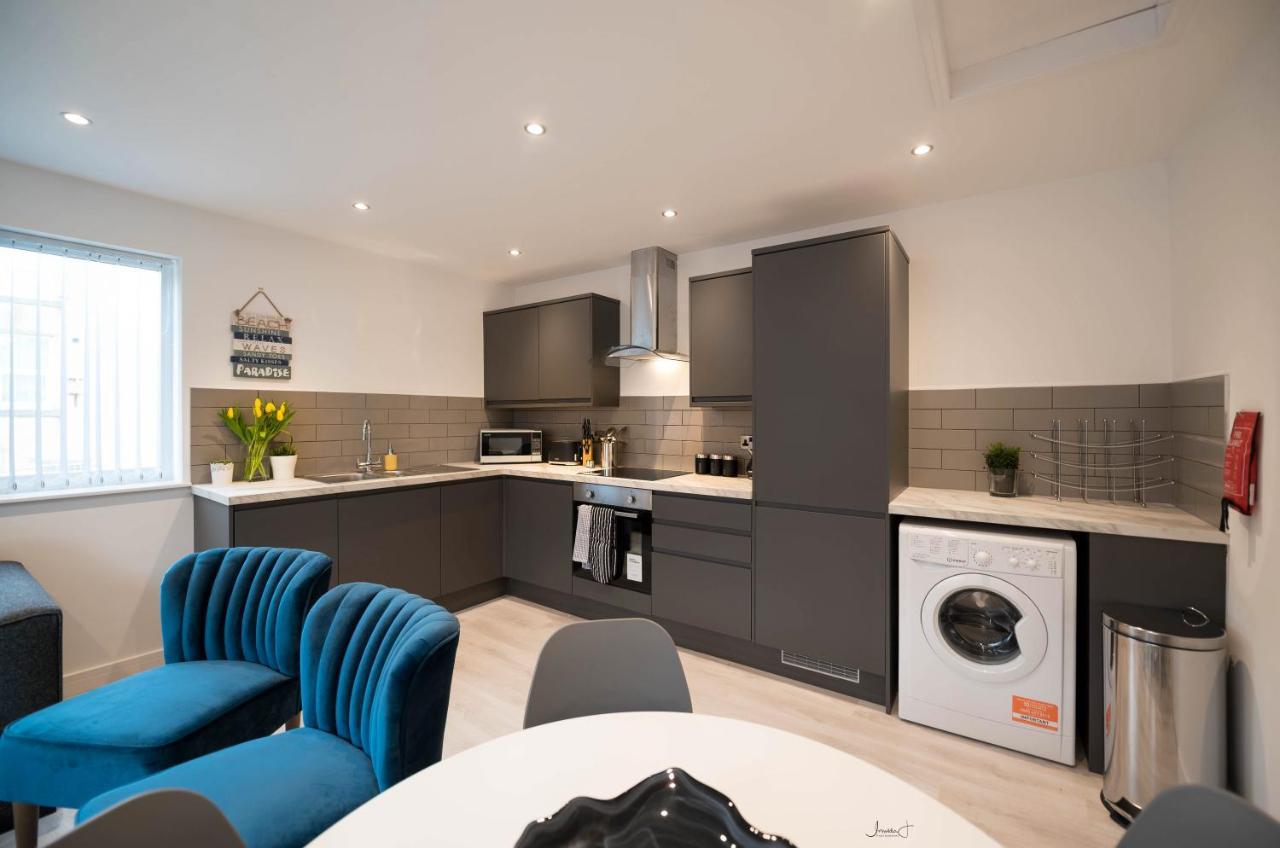 Charles Alexander Short Stay - Windmill House Apartments Lytham St Annes Exterior foto